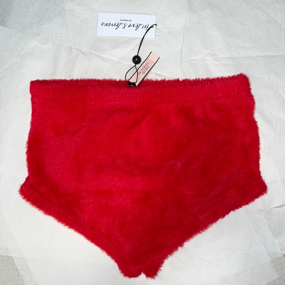For Love and Lemons Fiona Sleep Short
